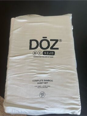 NWT - Complete Bamboo Sheet Set — Color Fog